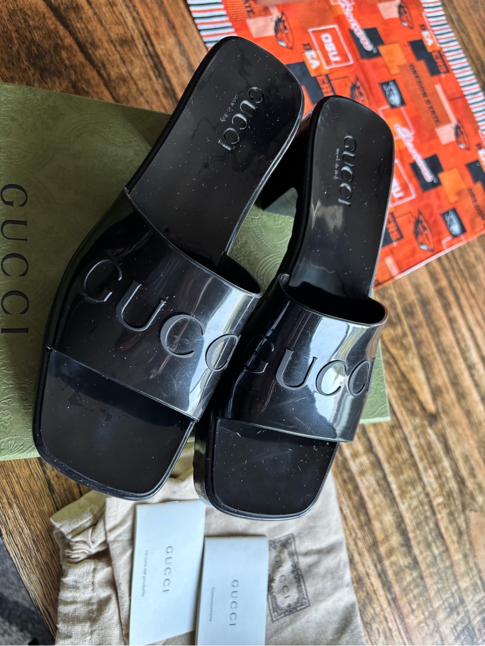 Authentic Women’s Gucci Sandal